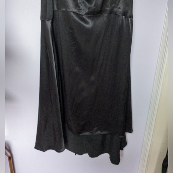 ELLIAT | Barcelona Satin Maxi Dress - Picture 12 of 15